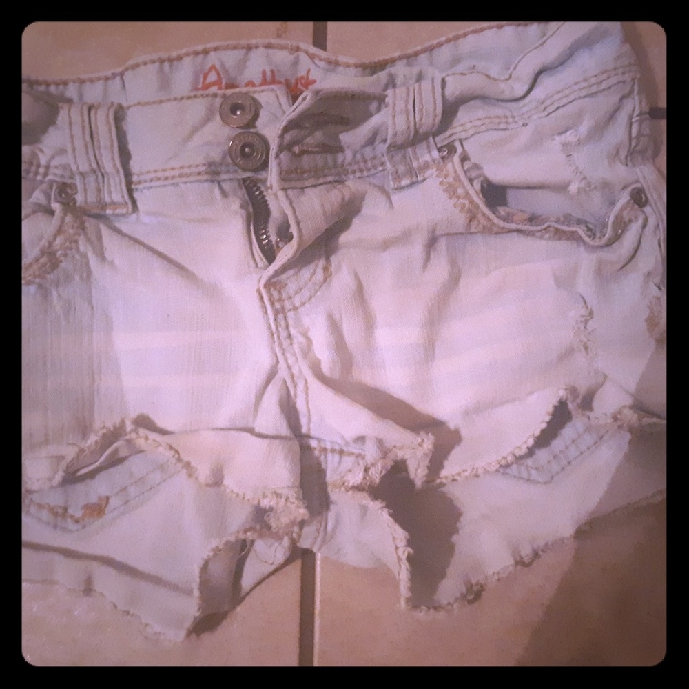 Amethyst jean shorts